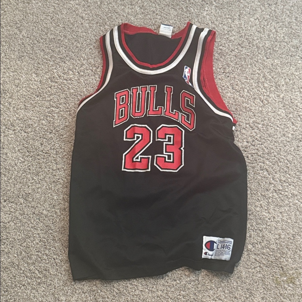 Champion retro Jordan Black Chicago Bulls Jersey with Red and White Details